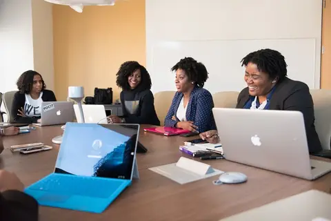 If You Are Looking for a Better Job in 2020, Drop These Career Tips