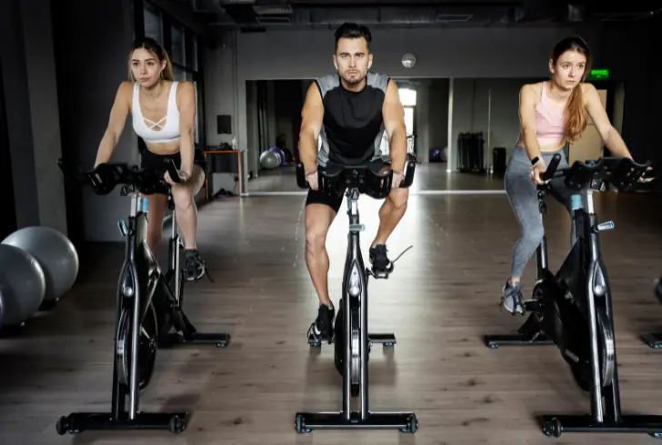 People doing cardio