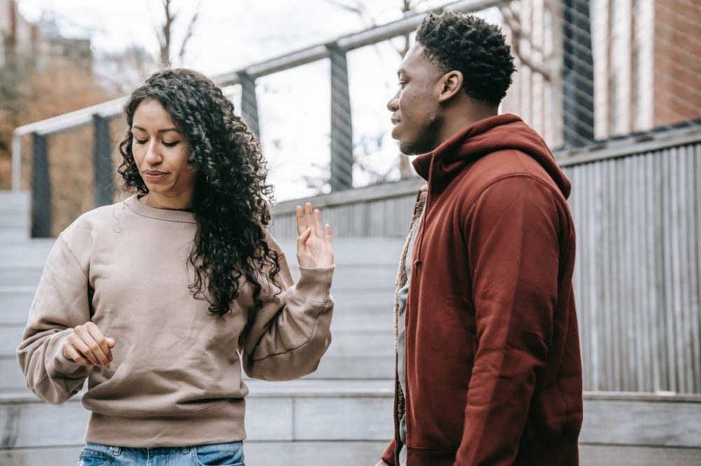 The Right Way To Apologize When You Hurt Someone